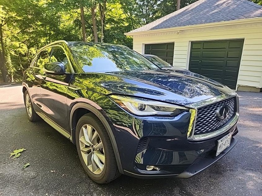 2021 INFINITI QX50 LUXE