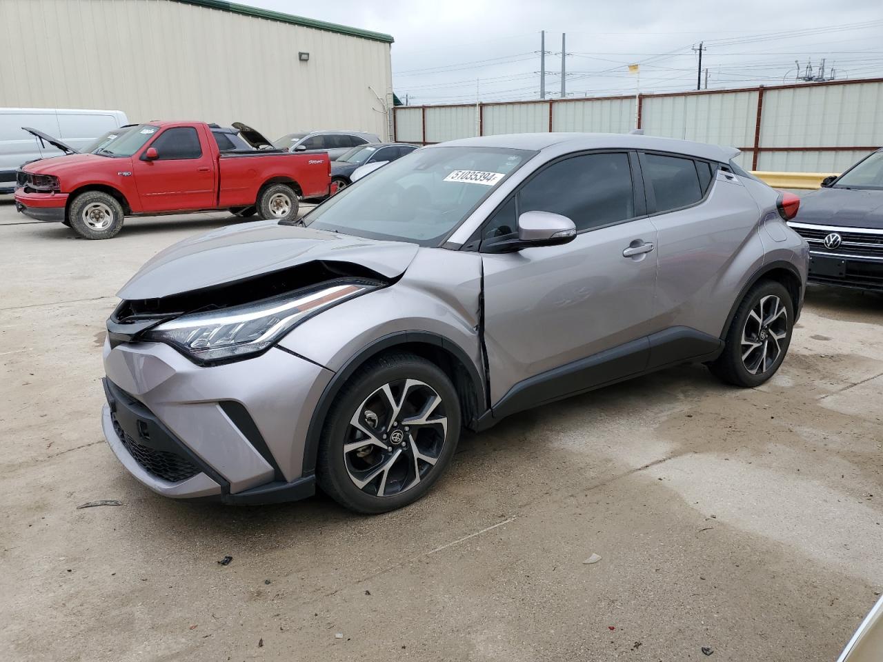 2020 TOYOTA C-HR XLE