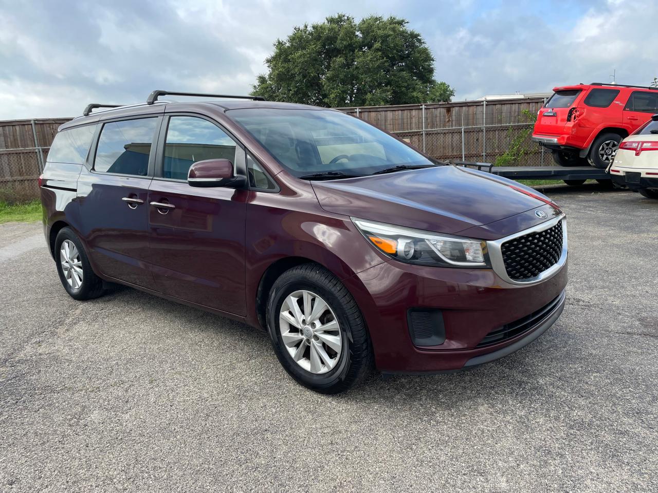 2016 KIA SEDONA LX