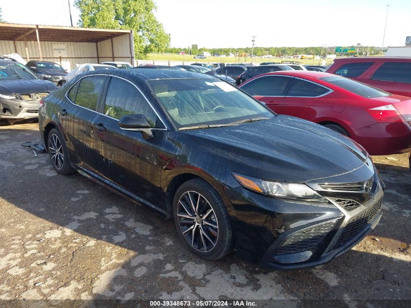 2023 TOYOTA CAMRY SE