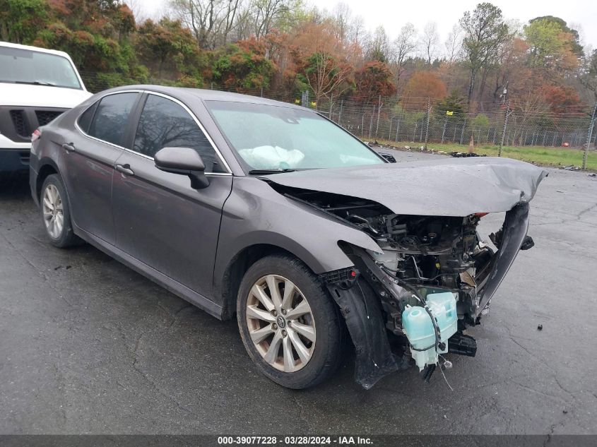 2018 TOYOTA CAMRY LE