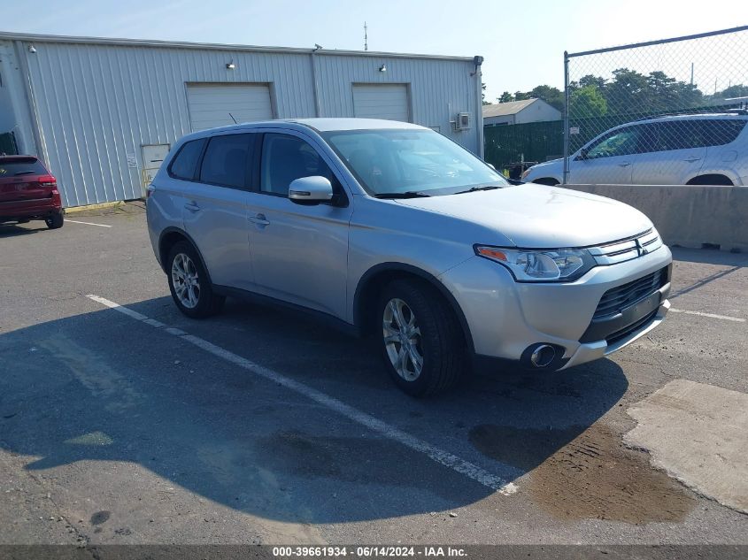 2015 MITSUBISHI OUTLANDER SE