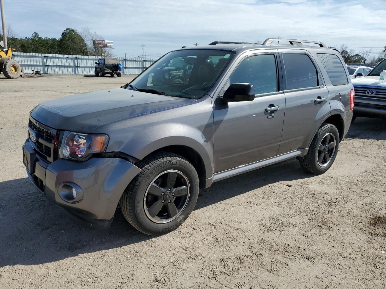 2011 FORD ESCAPE XLT