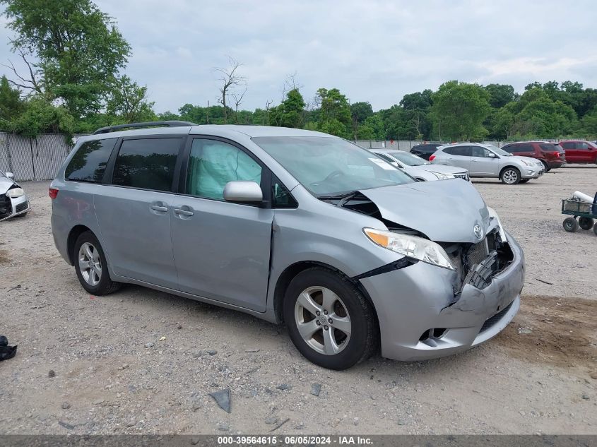 2015 TOYOTA SIENNA LE 8 PASSENGER