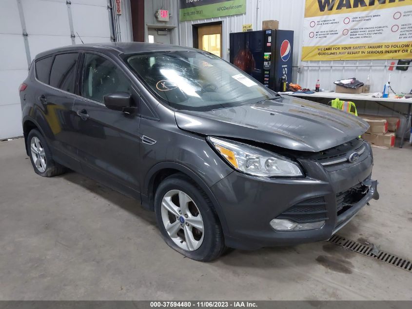 2015 FORD ESCAPE SE