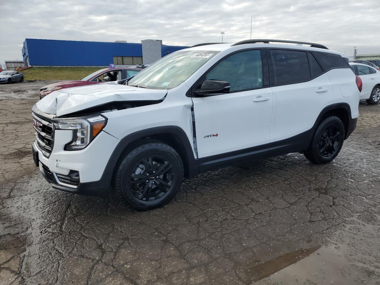 2023 GMC TERRAIN AT4