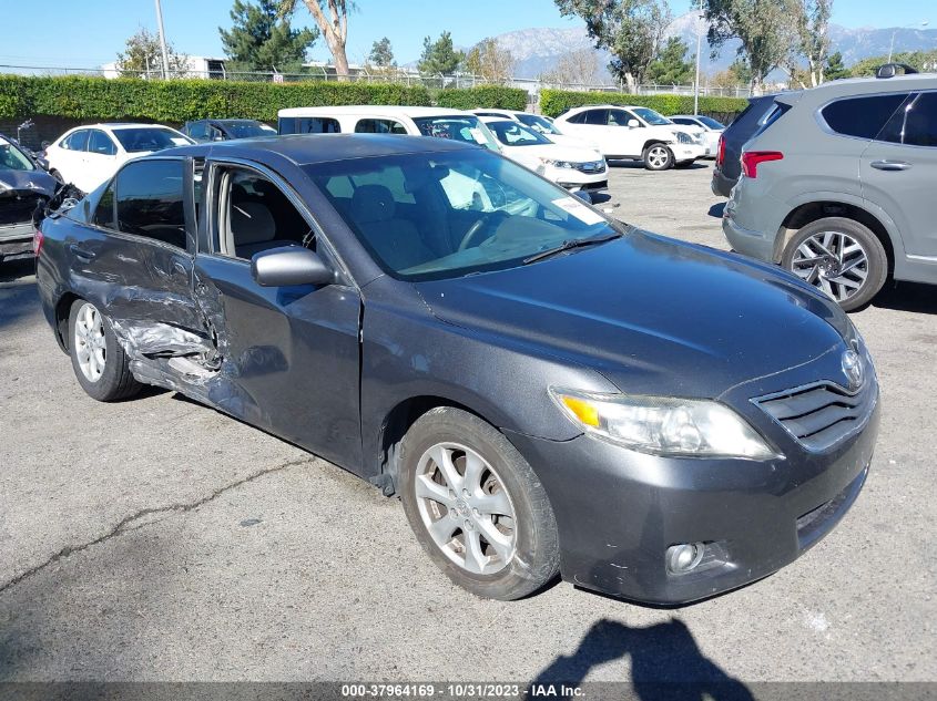 2011 TOYOTA CAMRY LE