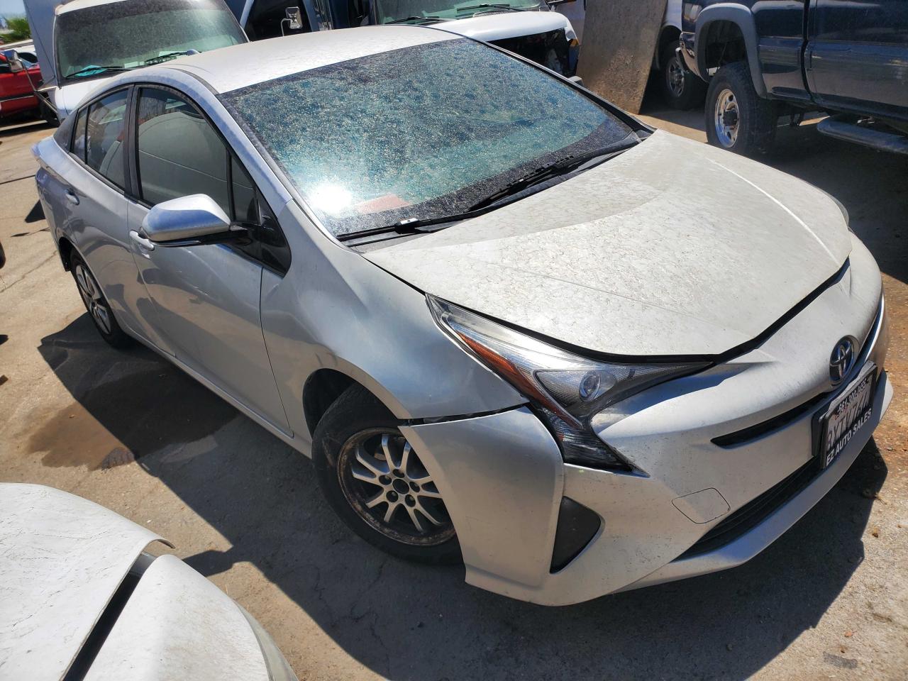 2016 TOYOTA PRIUS