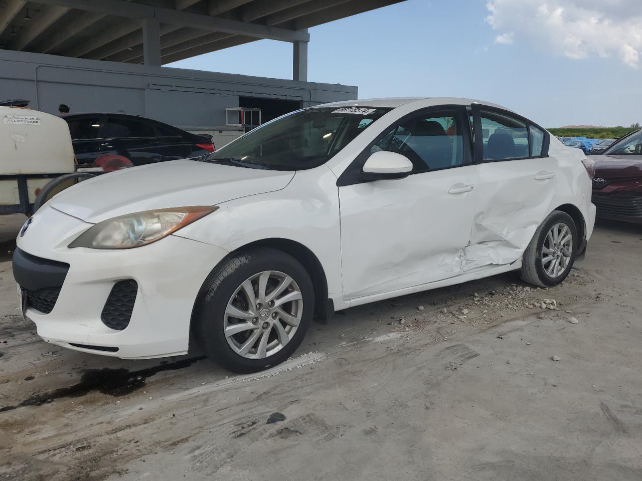 2012 MAZDA 3 I