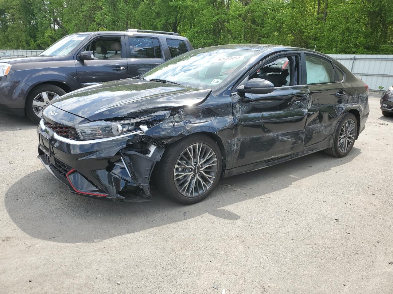 2023 KIA FORTE GT LINE