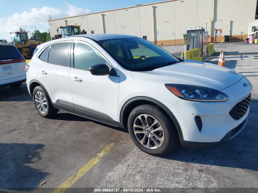 2022 FORD ESCAPE SE