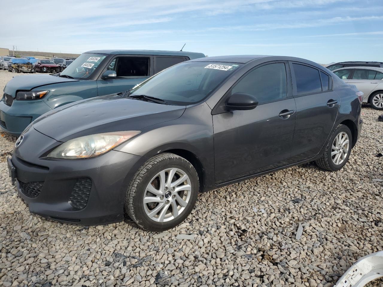 2013 MAZDA 3 I