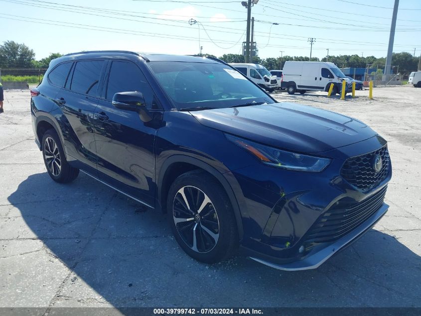 2021 TOYOTA HIGHLANDER XSE