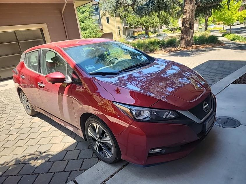 2021 NISSAN LEAF SV PLUS