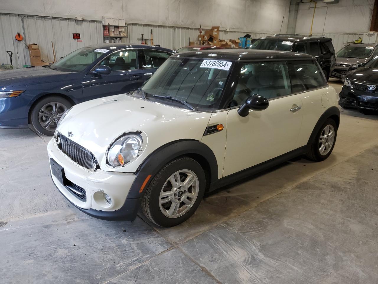 2013 MINI COOPER