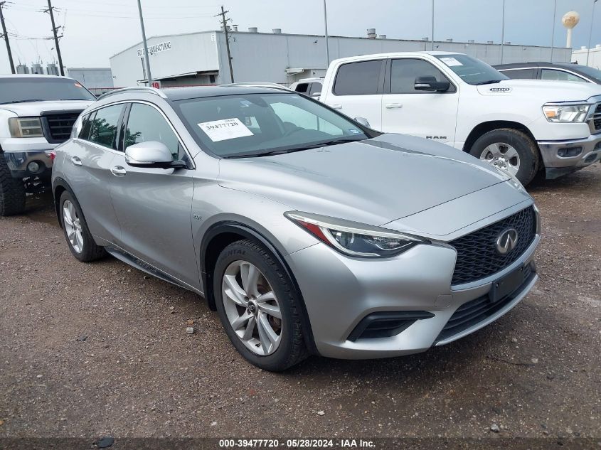 2018 INFINITI QX30 LUXE