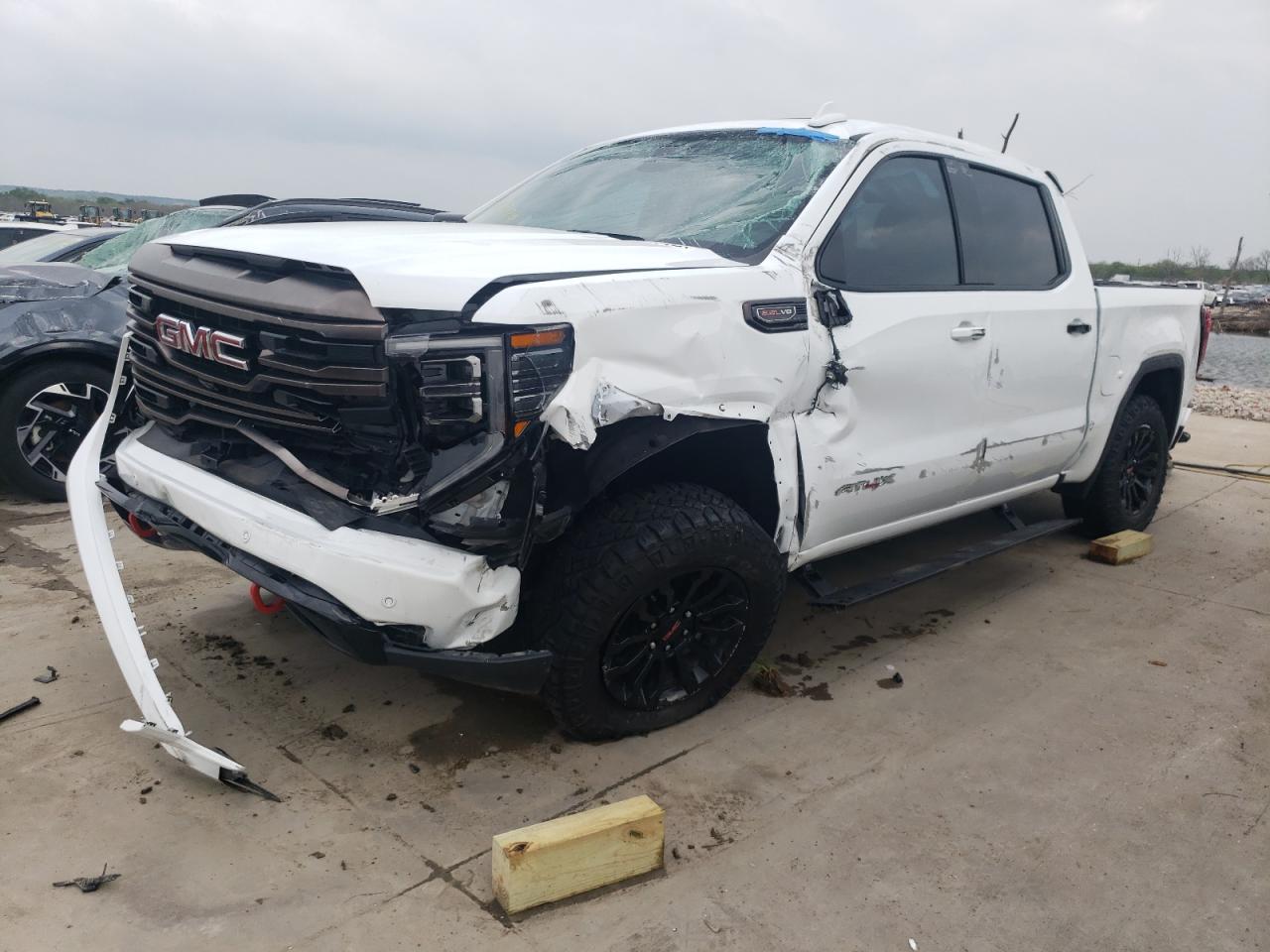 2022 GMC SIERRA K1500 AT4X