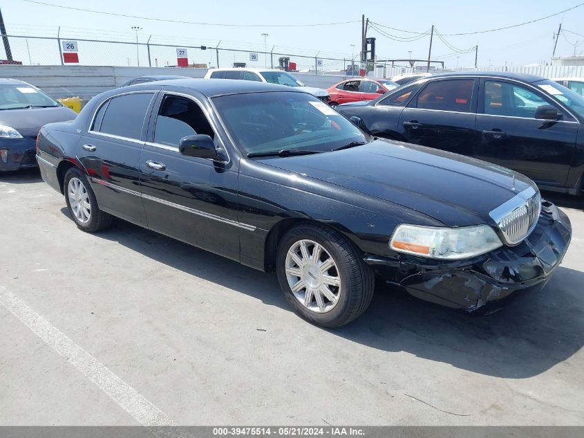 2011 LINCOLN TOWN CAR SIGNATURE LIMITED