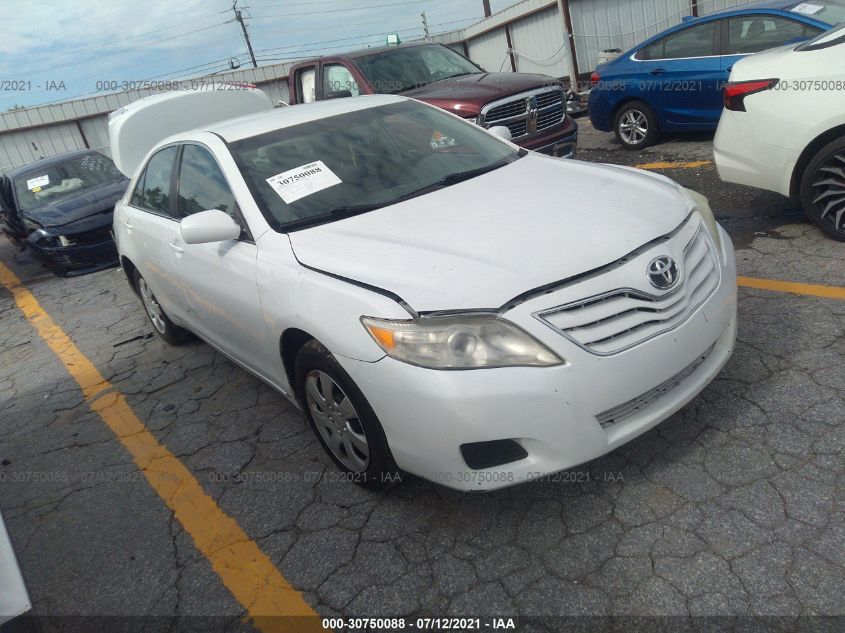 2011 TOYOTA CAMRY