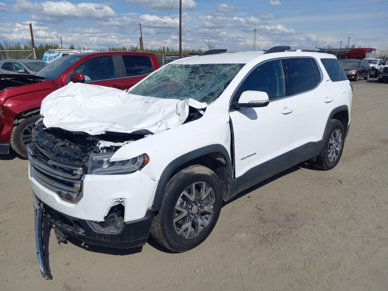 2023 GMC ACADIA SLT