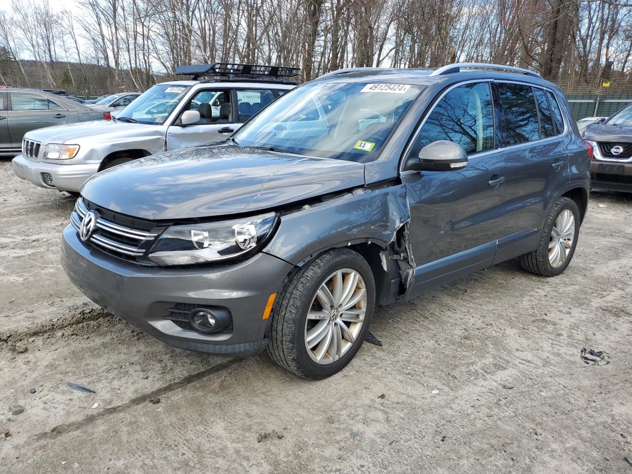 2014 VOLKSWAGEN TIGUAN S