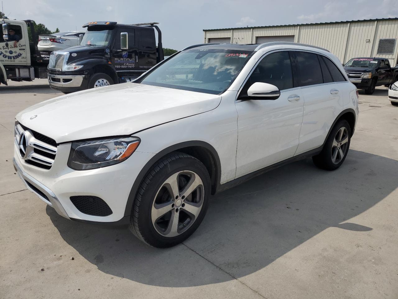 2016 MERCEDES-BENZ GLC 300