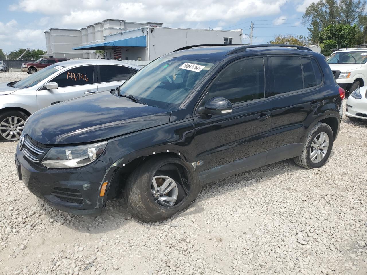 2017 VOLKSWAGEN TIGUAN S