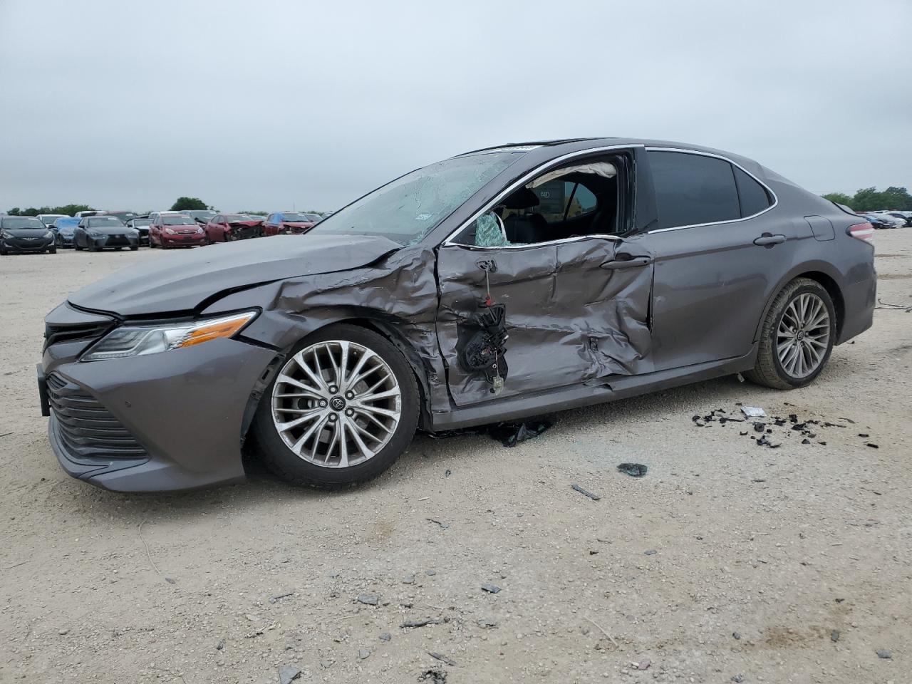 2018 TOYOTA CAMRY XSE