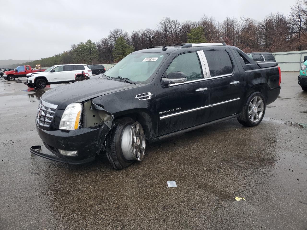 2013 CADILLAC ESCALADE EXT PREMIUM