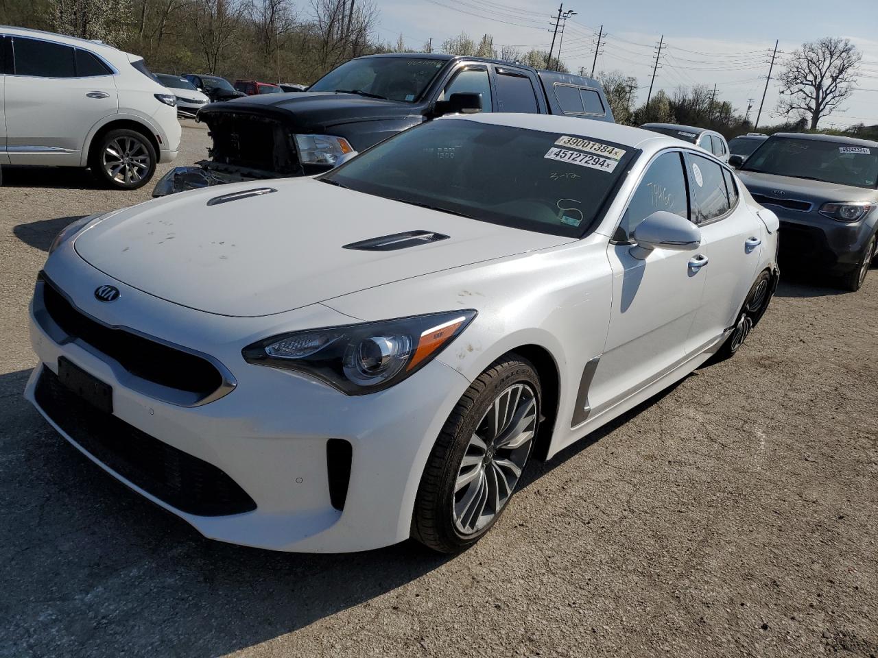 2019 KIA STINGER