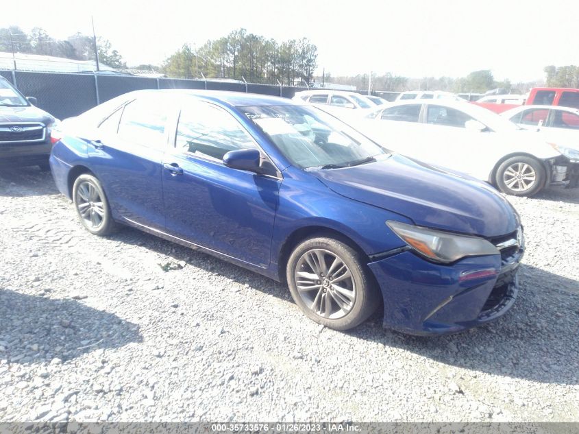 2015 TOYOTA CAMRY SE