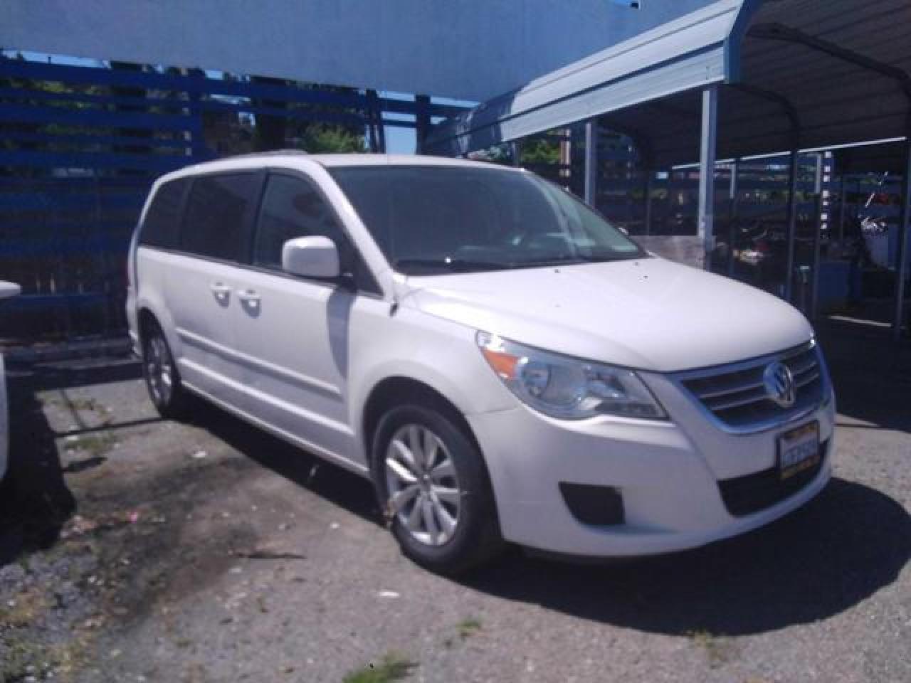 2012 VOLKSWAGEN ROUTAN SE