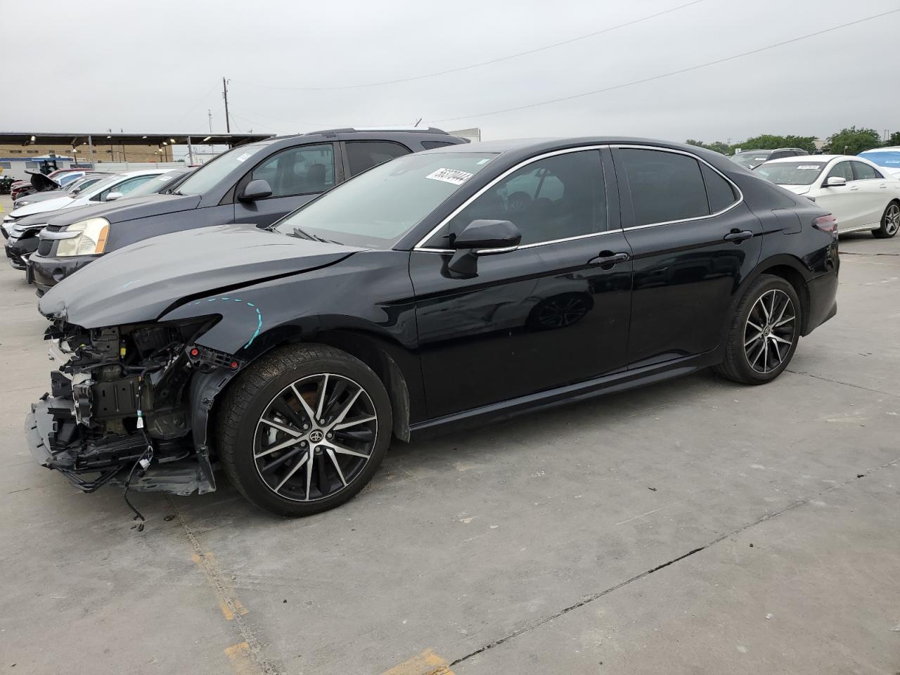 2022 TOYOTA CAMRY SE