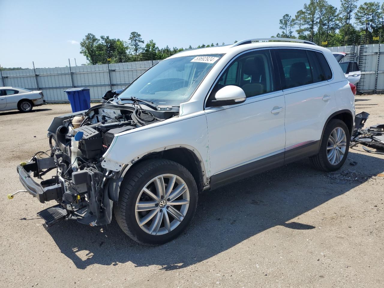 2016 VOLKSWAGEN TIGUAN S