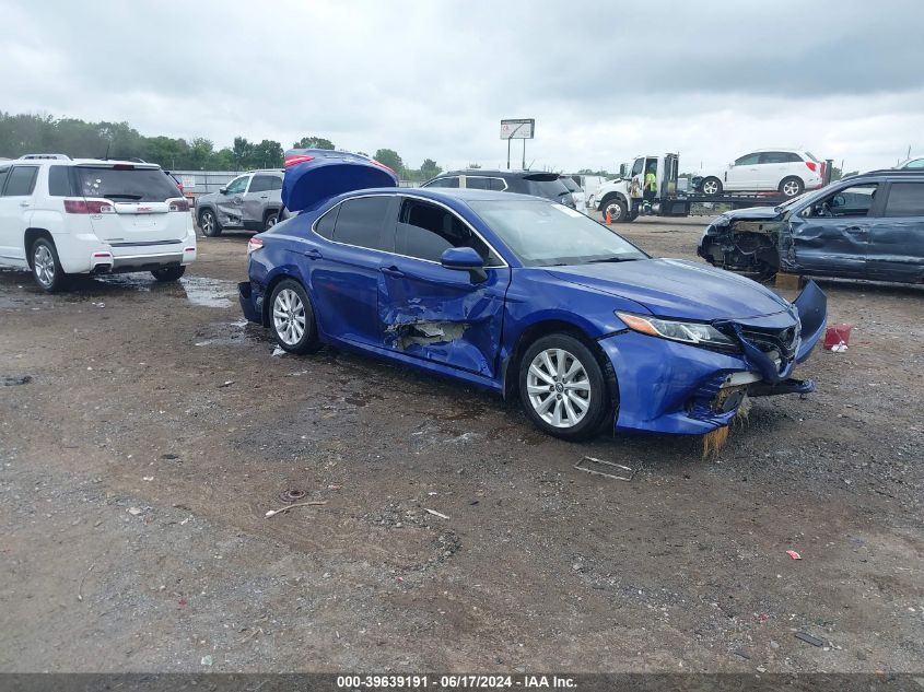 2018 TOYOTA CAMRY LE