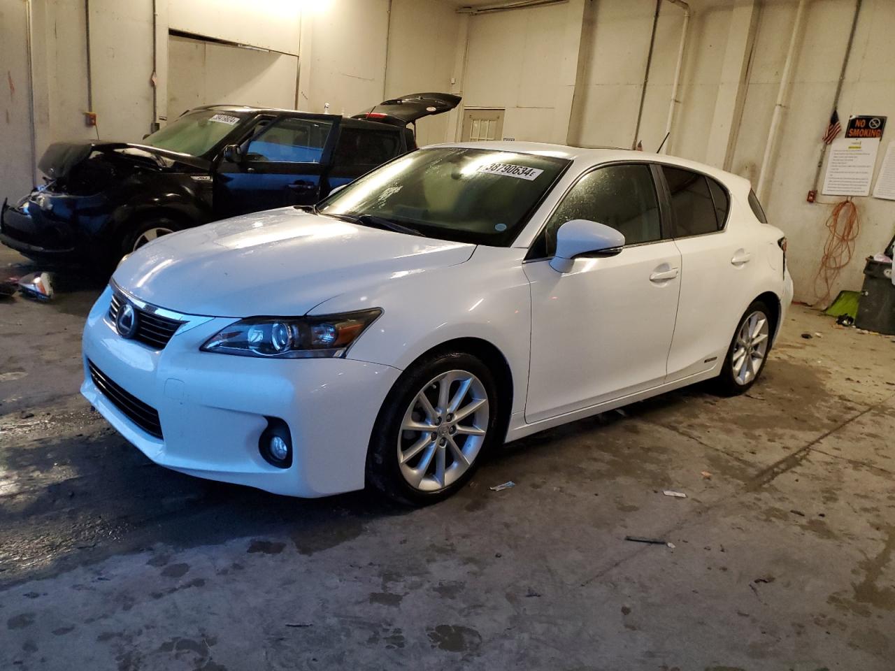 2011 LEXUS CT 200