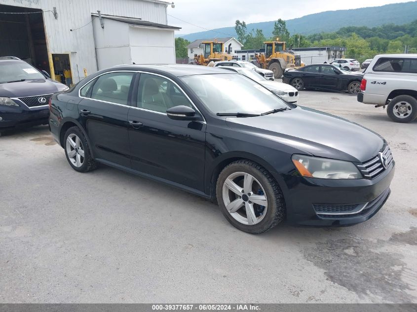 2012 VOLKSWAGEN PASSAT SE