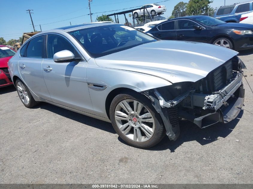 2017 JAGUAR XF 35T PREMIUM