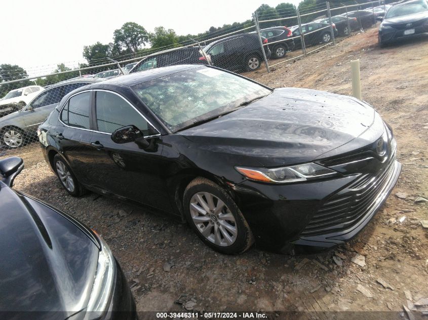 2018 TOYOTA CAMRY LE