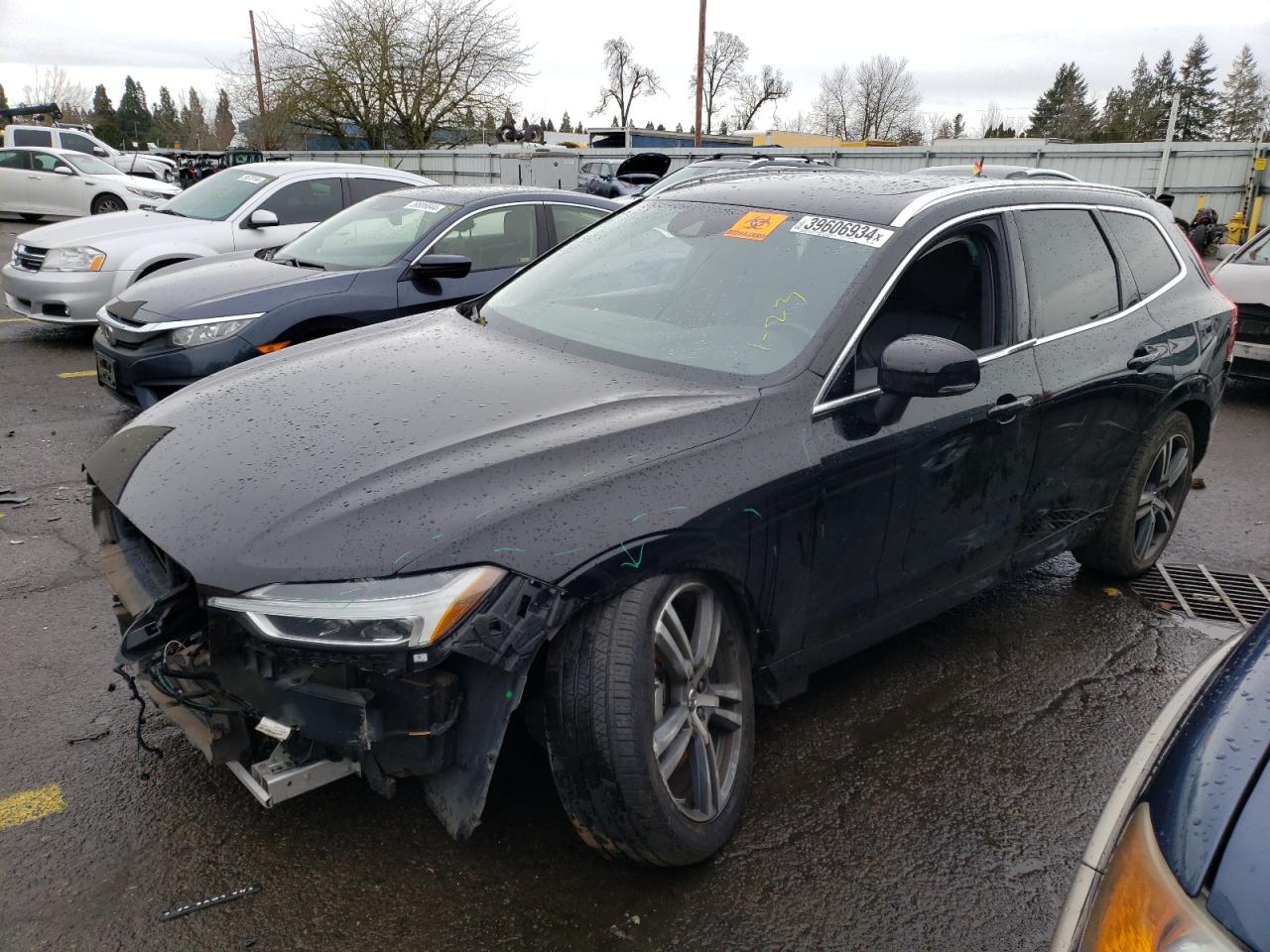 2018 VOLVO XC60 T5 MOMENTUM