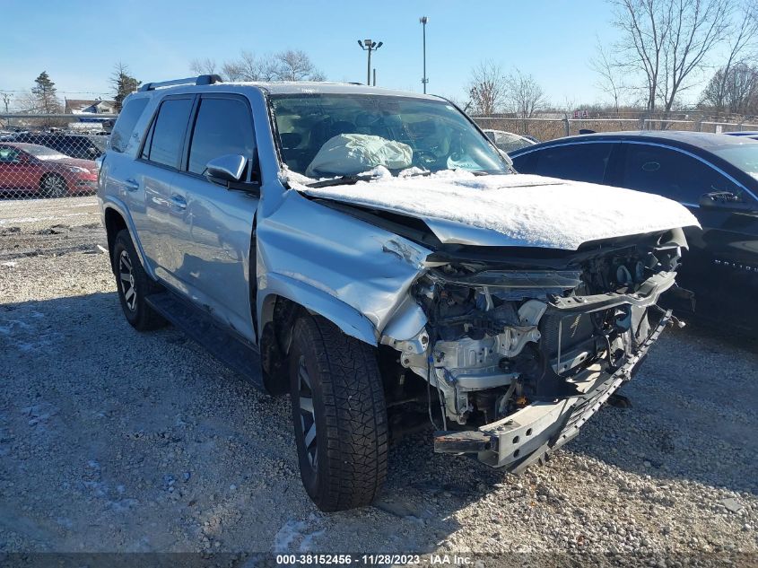 2018 TOYOTA 4RUNNER SR5