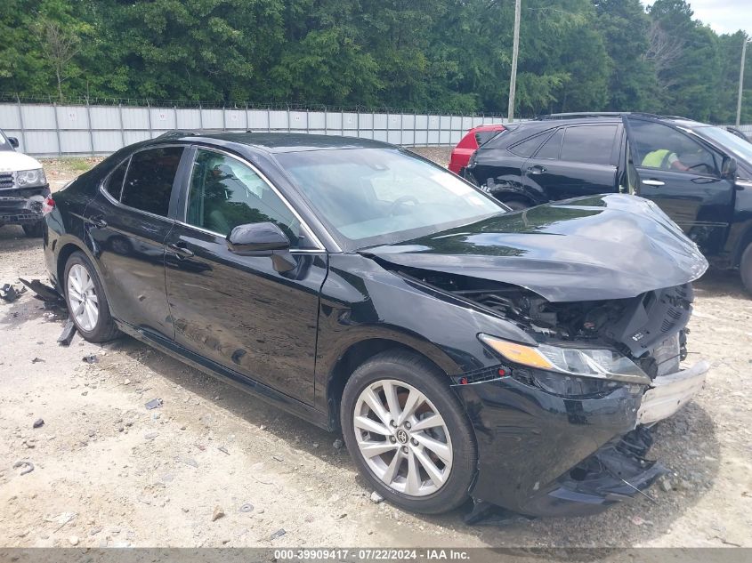 2019 TOYOTA CAMRY LE