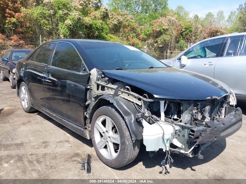 2014 TOYOTA CAMRY SE