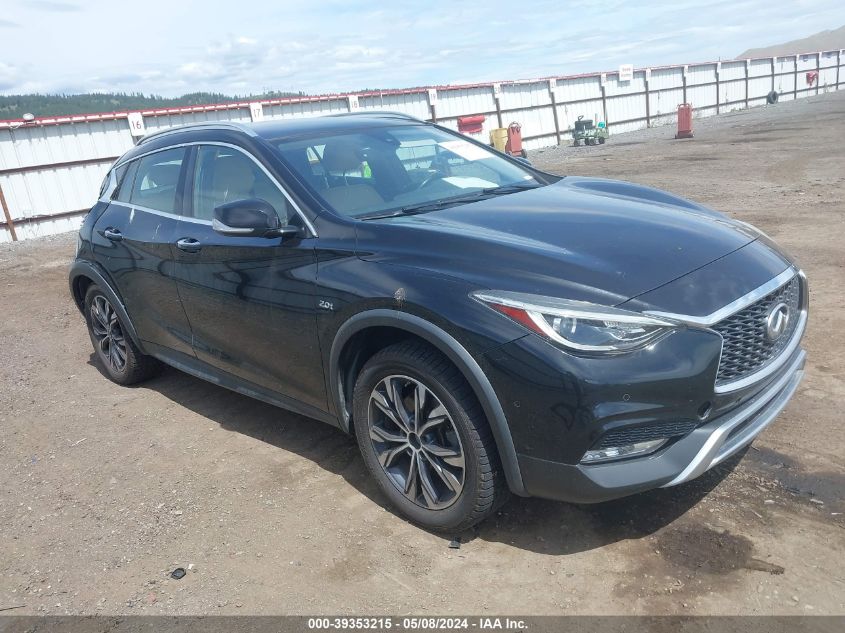 2017 INFINITI QX30 PREMIUM