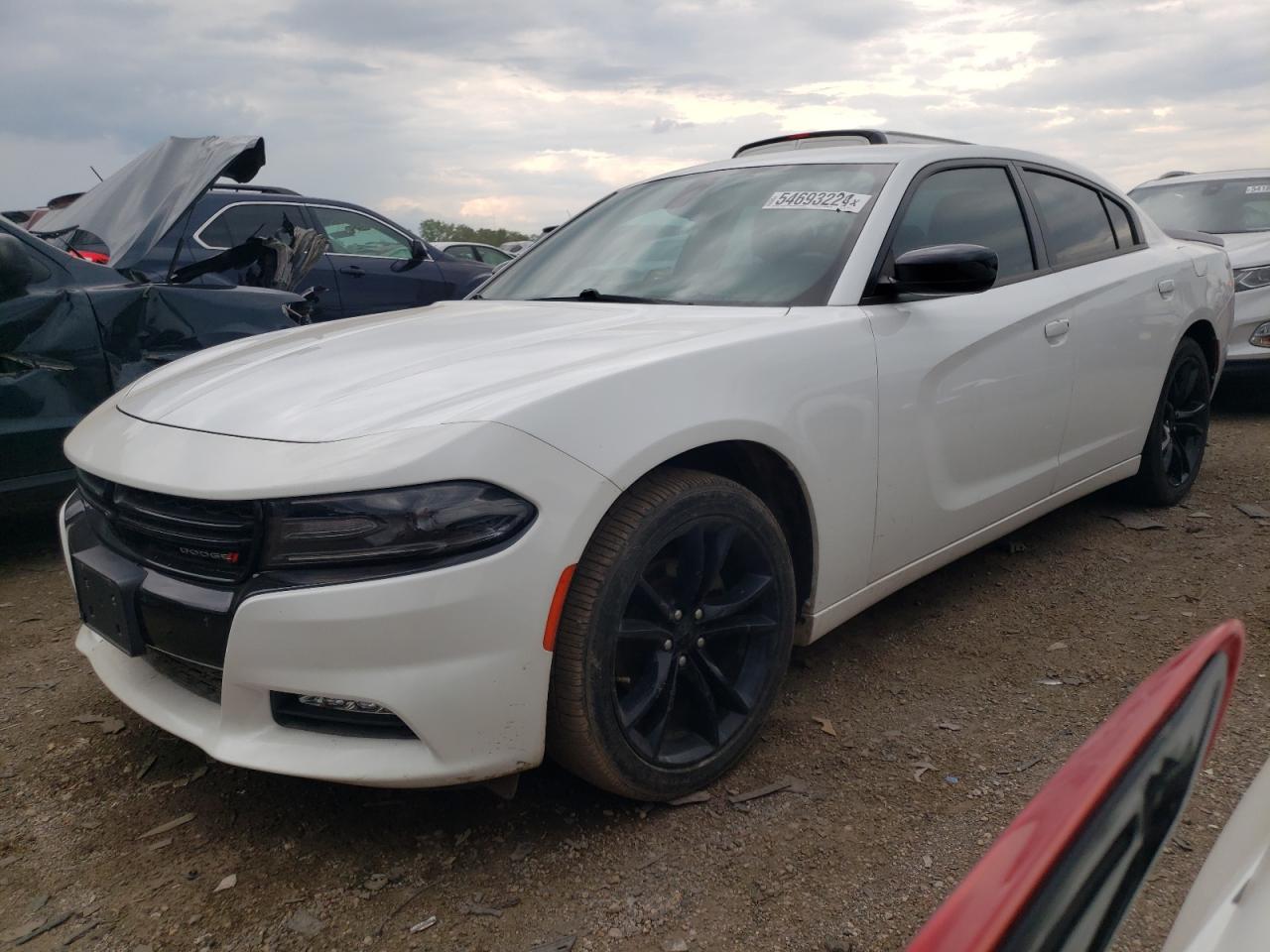 2016 DODGE CHARGER SXT