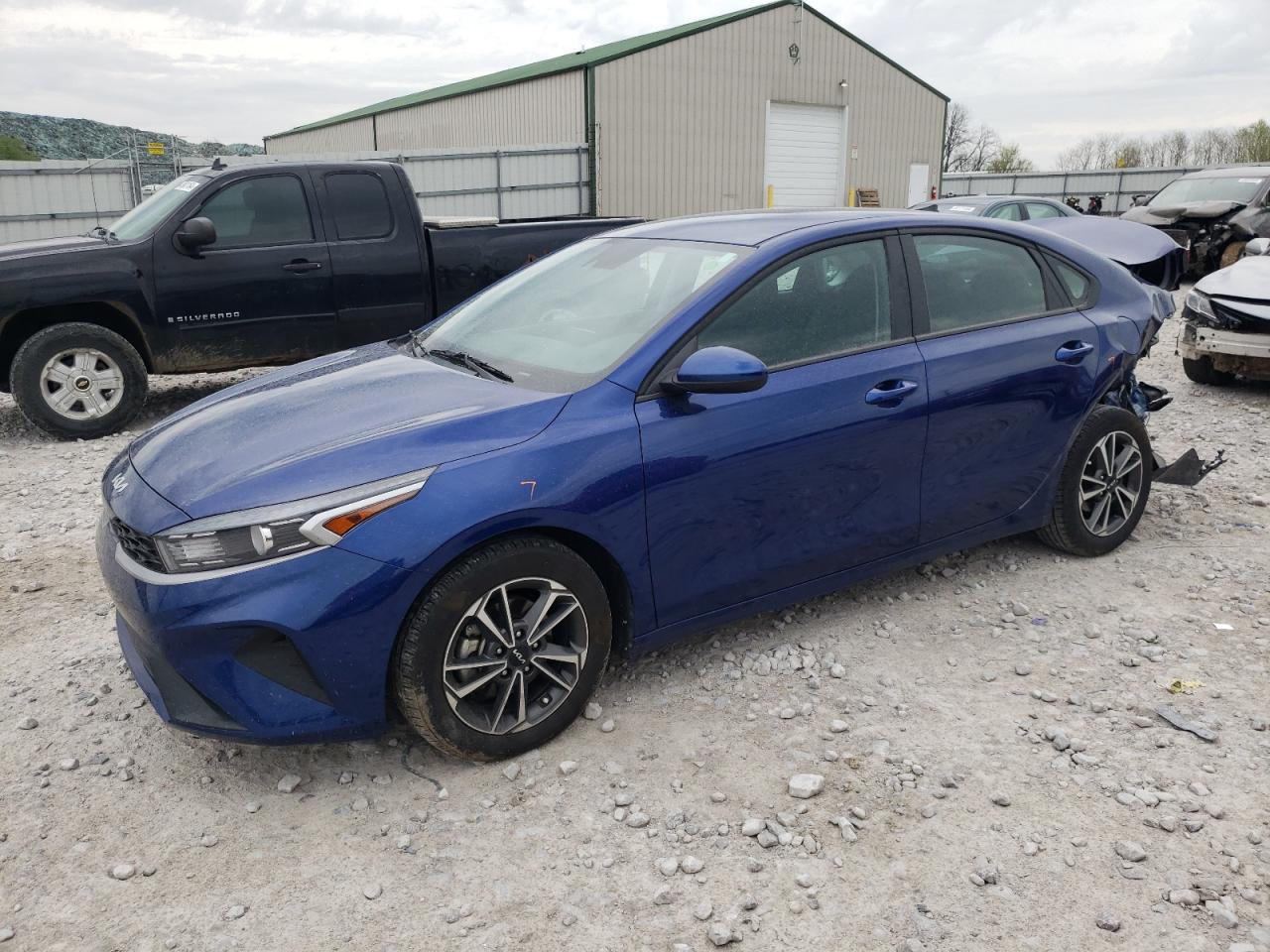 2023 KIA FORTE LX