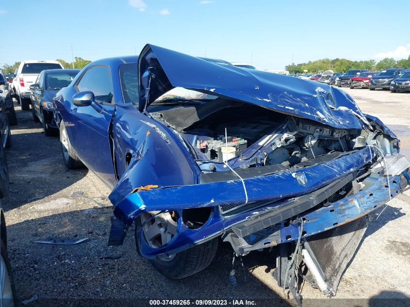 2010 DODGE CHALLENGER SE