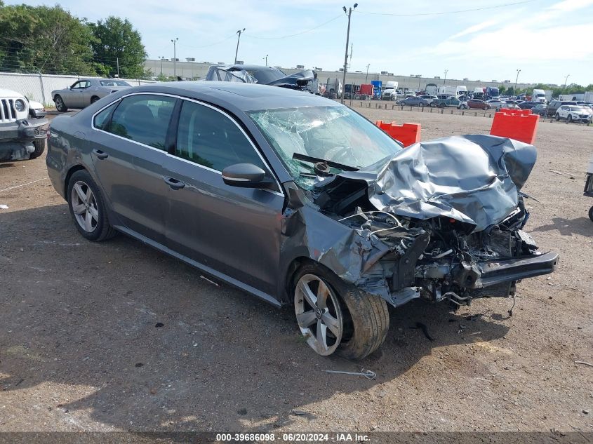 2013 VOLKSWAGEN PASSAT 2.5L SE