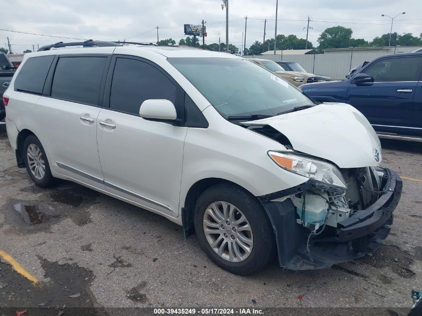 2017 TOYOTA SIENNA XLE PREMIUM 8 PASSENGER