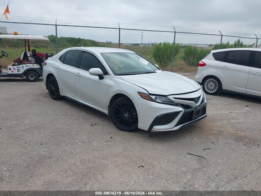 2023 TOYOTA CAMRY XSE